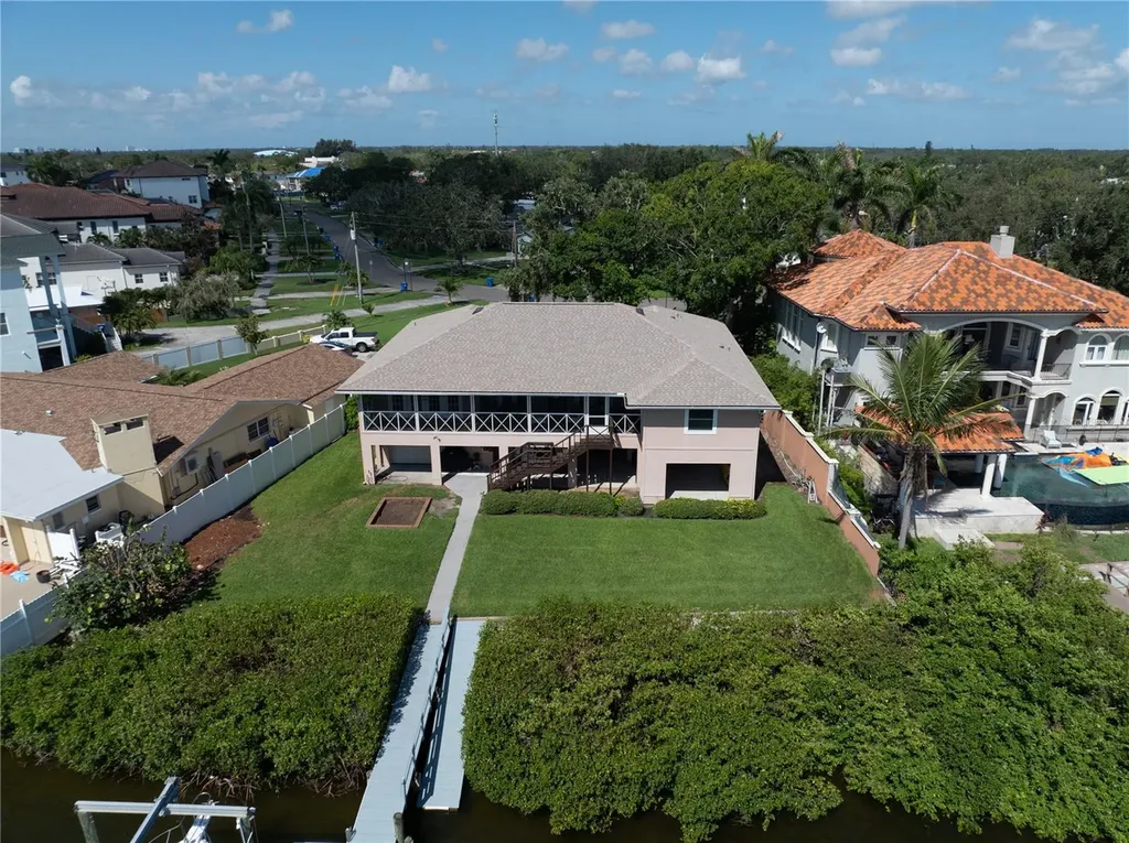 6663 Bayou Grande Boulevard NE St Petersburg FL 33702