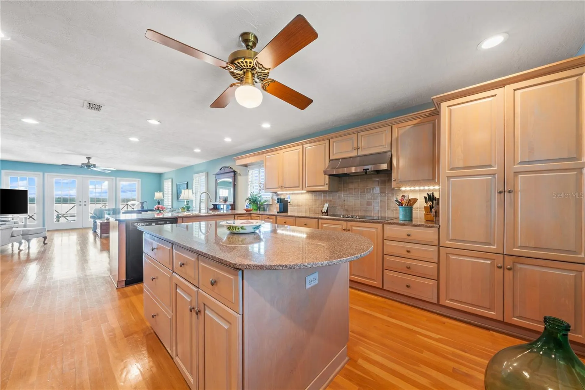 6663 Bayou Grande Boulevard NE St Petersburg FL 33702