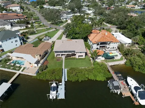 6663 Bayou Grande Boulevard NE St Petersburg FL 33702