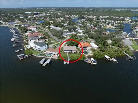 6663 Bayou Grande Boulevard NE St Petersburg FL 33702