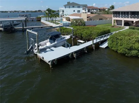 6663 Bayou Grande Boulevard NE St Petersburg FL 33702