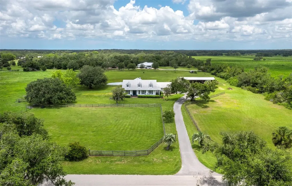 3100 Lena Lane Sarasota FL 34240