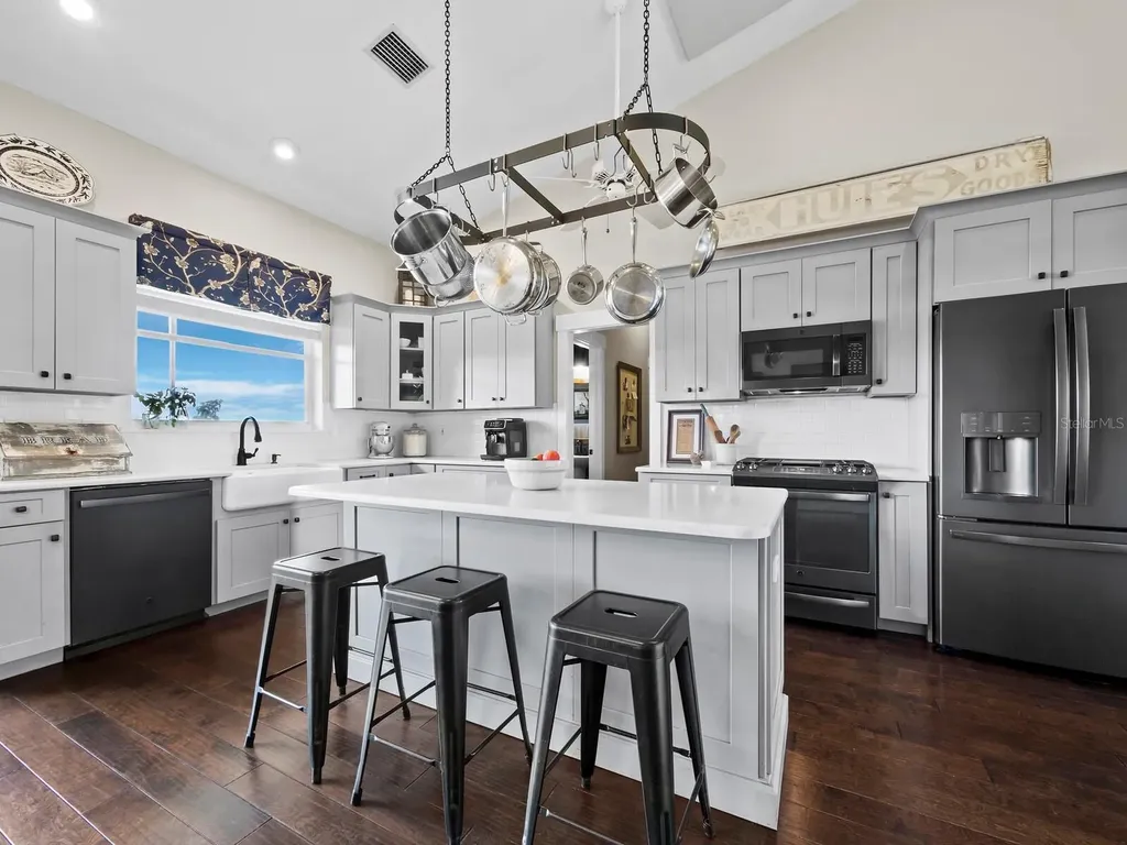 3100 Lena Lane Sarasota FL 34240