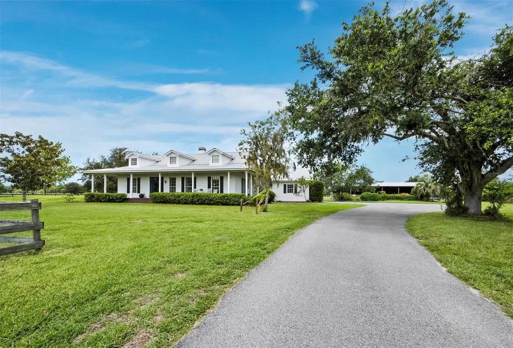 3100 Lena Lane Sarasota FL 34240