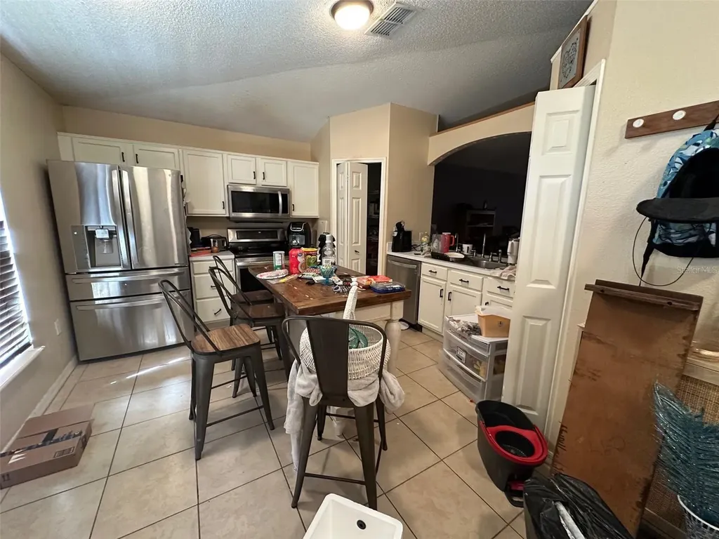 1909 Lakeview Place Kissimmee FL 34759