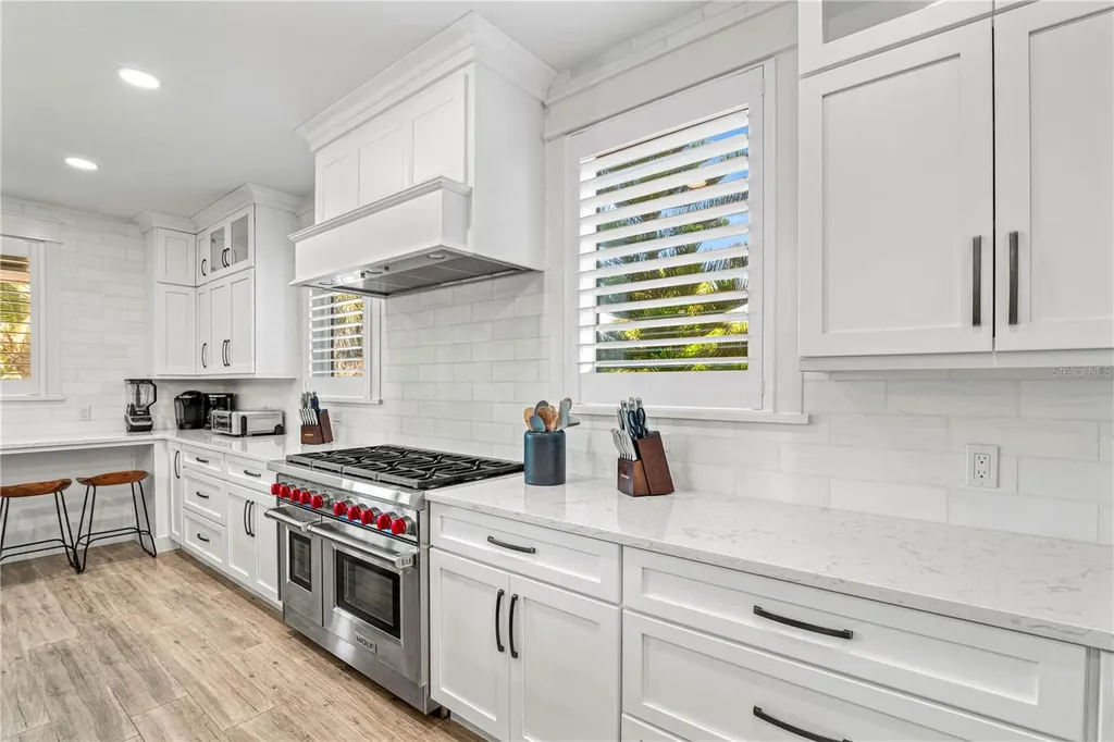 119 Avenida Messina Sarasota FL 34242