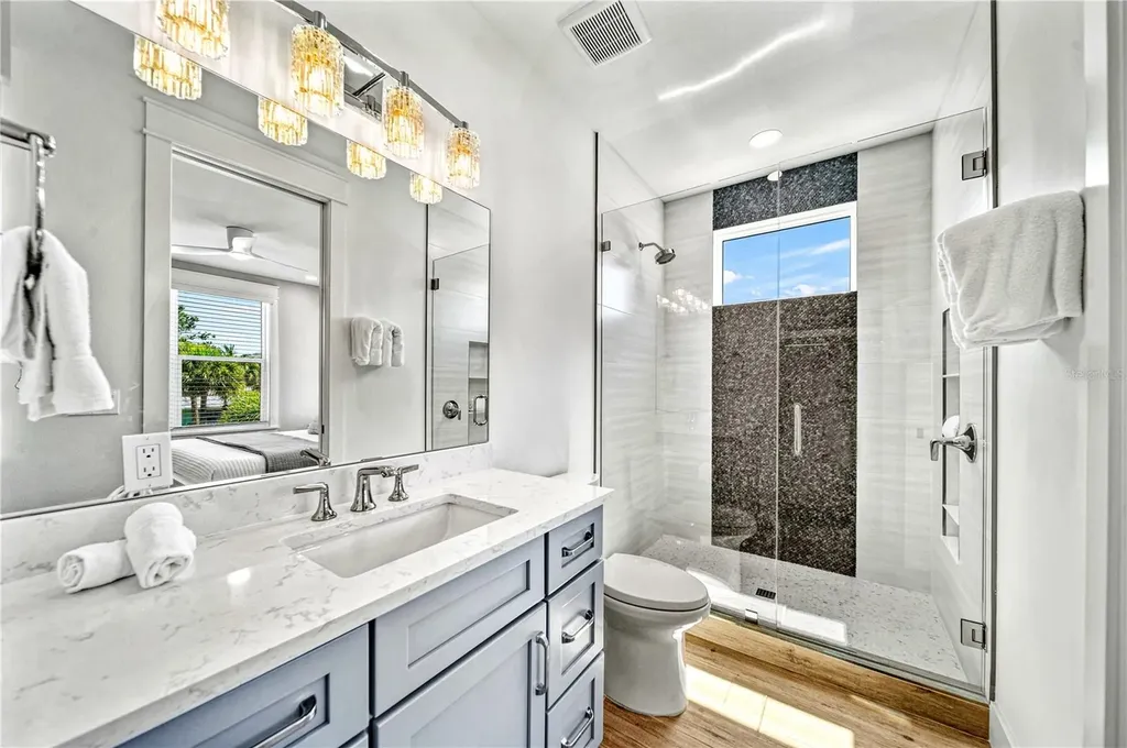 119 Avenida Messina Sarasota FL 34242