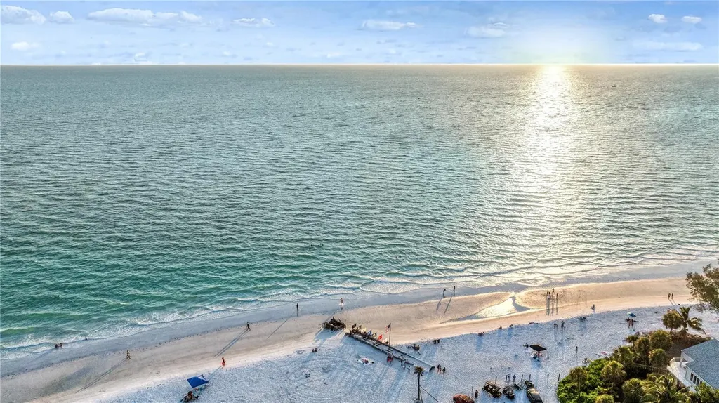 119 Avenida Messina Sarasota FL 34242