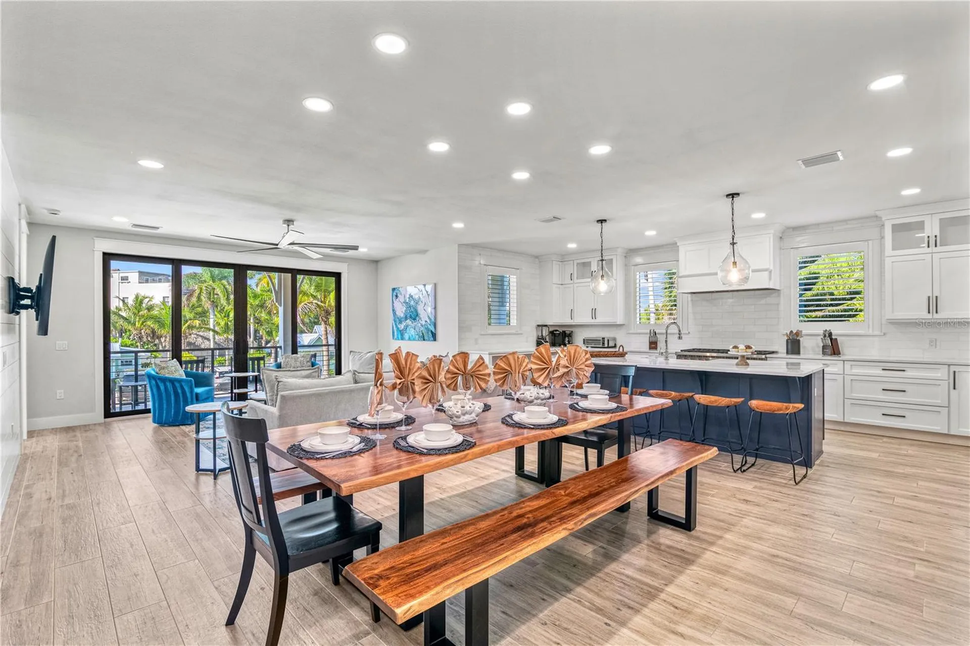 119 Avenida Messina Sarasota FL 34242