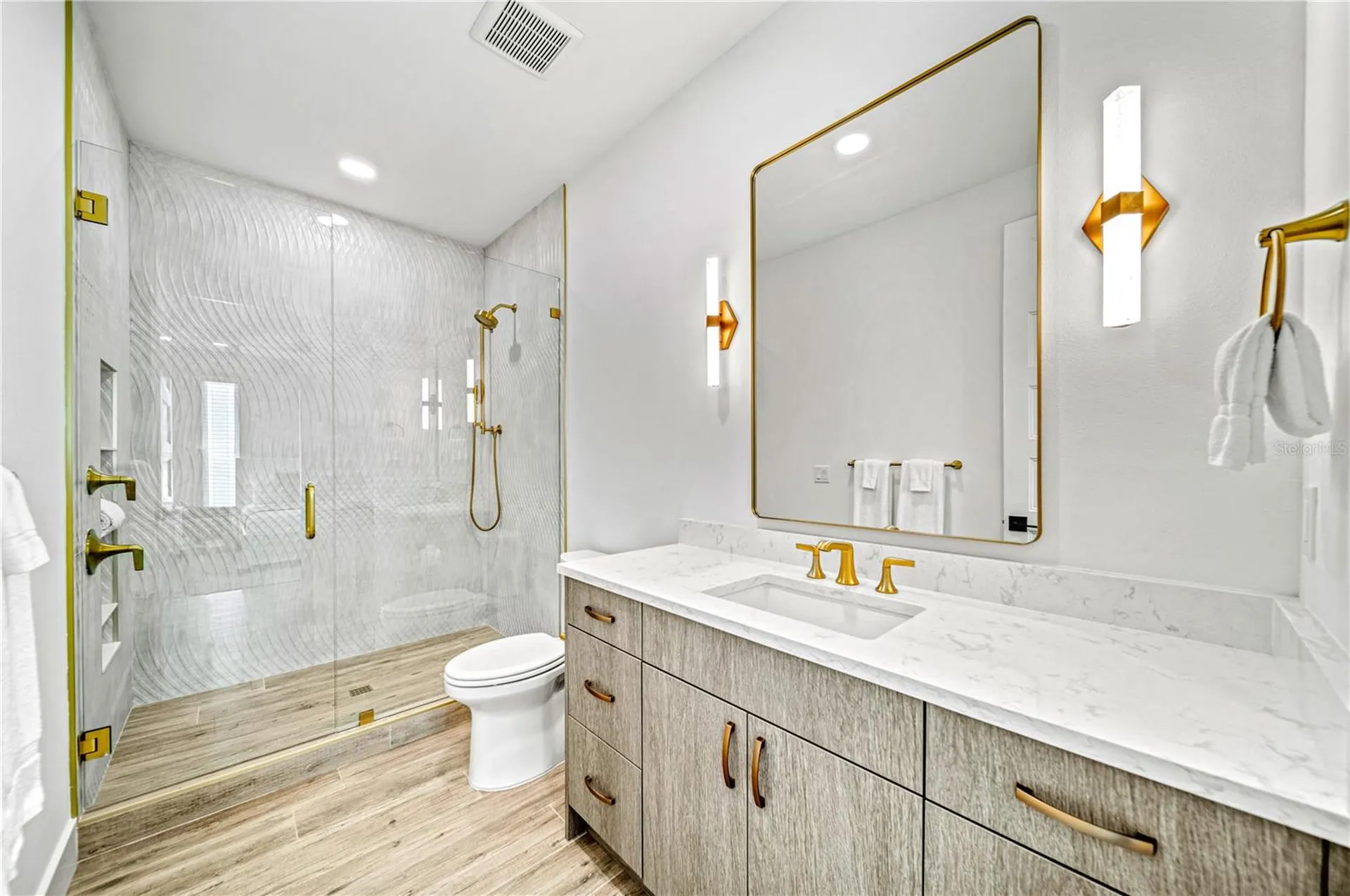 119 Avenida Messina Sarasota FL 34242
