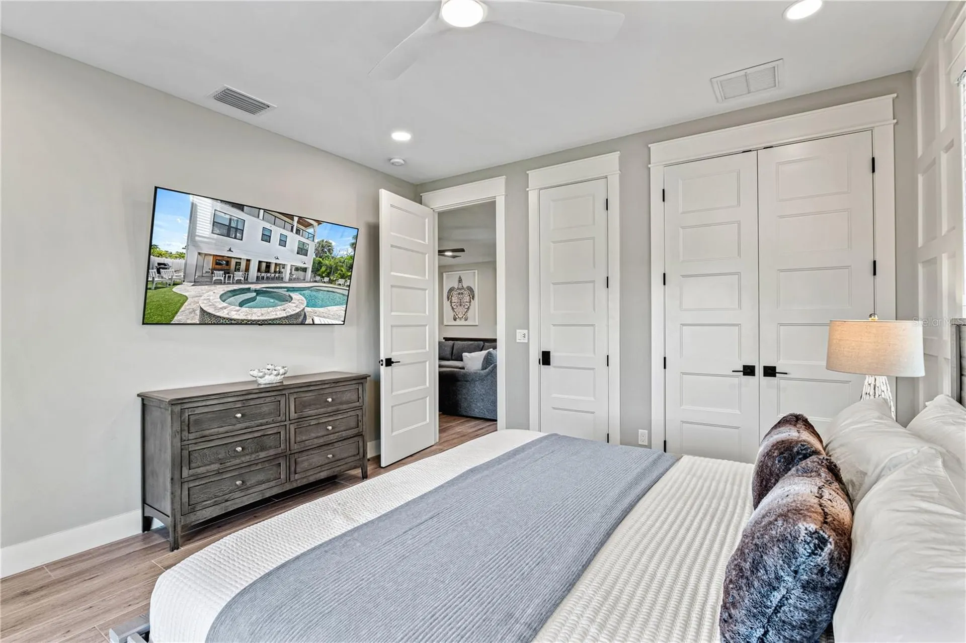 119 Avenida Messina Sarasota FL 34242