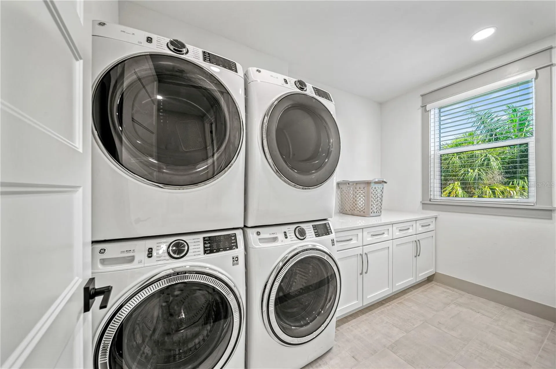 119 Avenida Messina Sarasota FL 34242