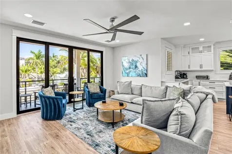 119 Avenida Messina Sarasota FL 34242