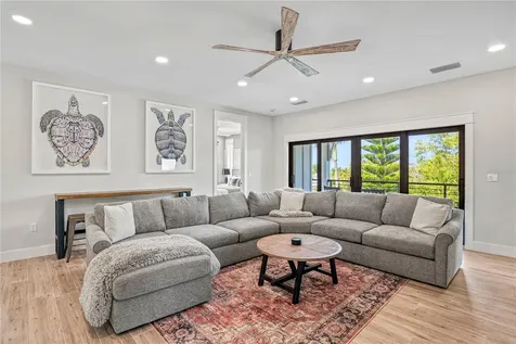 119 Avenida Messina Sarasota FL 34242