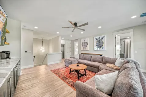 119 Avenida Messina Sarasota FL 34242
