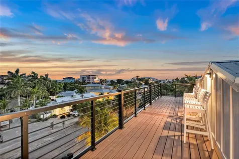 119 Avenida Messina Sarasota FL 34242