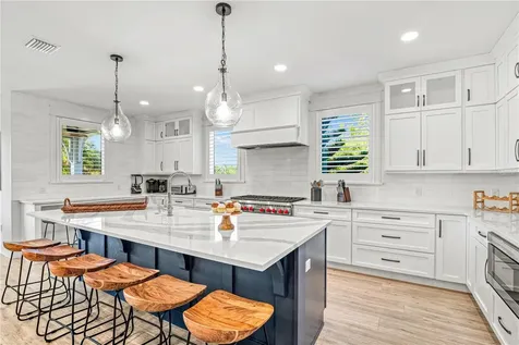 119 Avenida Messina Sarasota FL 34242