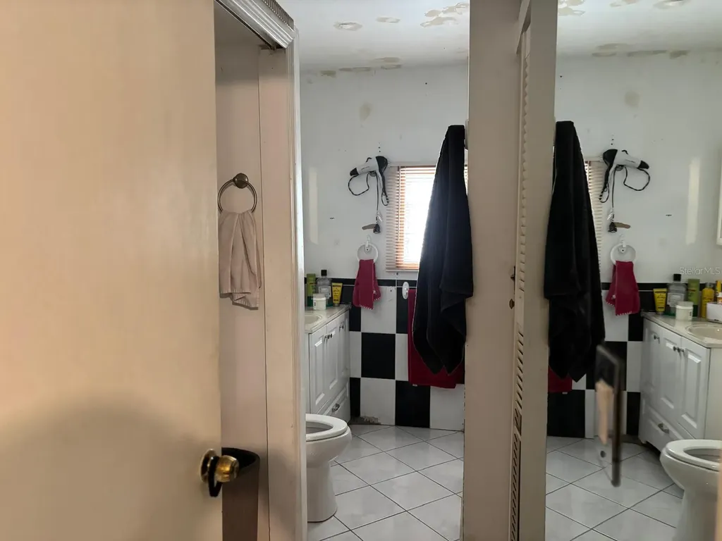 2909 N 11th Street Tampa FL 33605