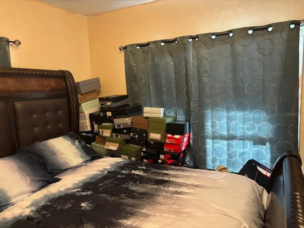 2909 N 11th Street Tampa FL 33605