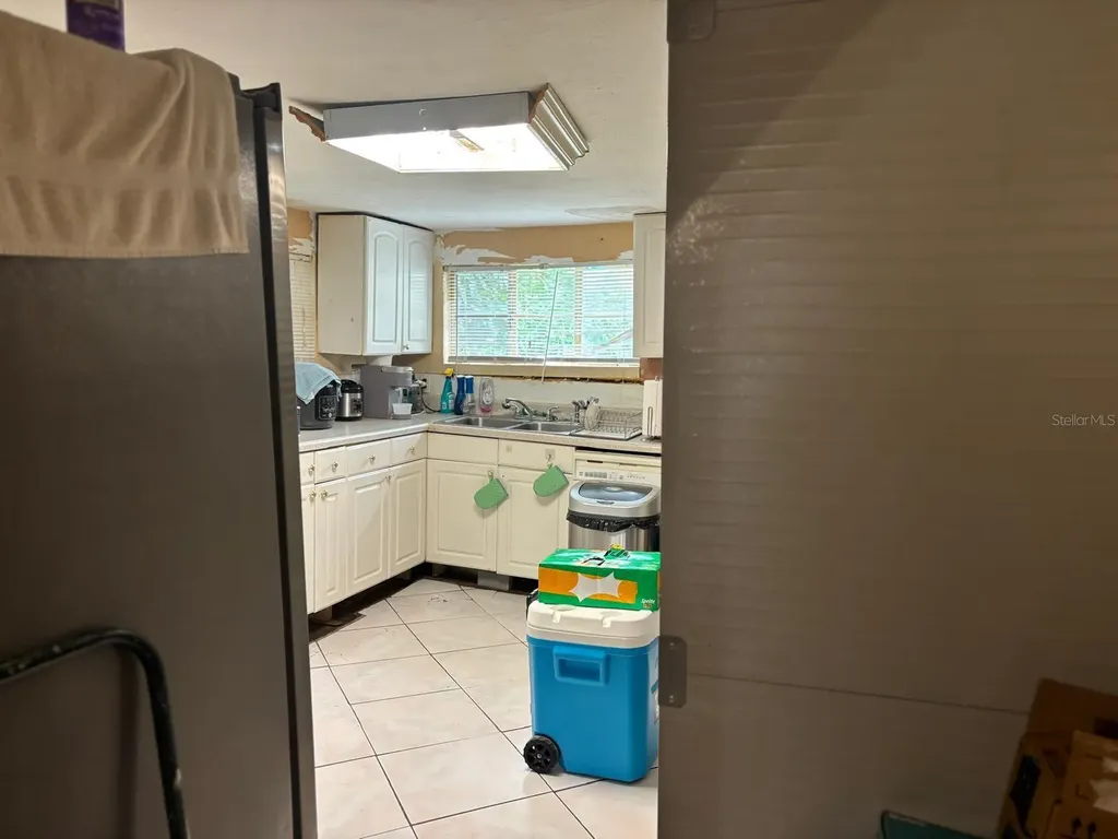 2909 N 11th Street Tampa FL 33605