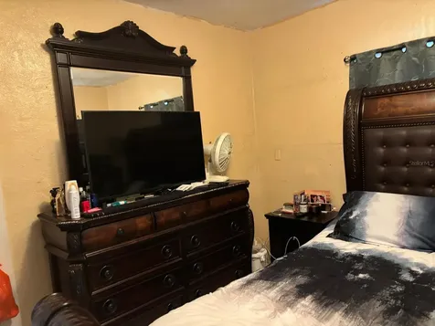 2909 N 11th Street Tampa FL 33605