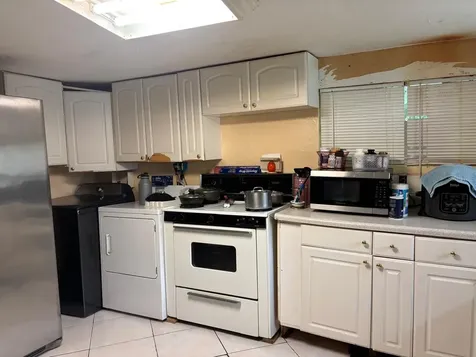2909 N 11th Street Tampa FL 33605