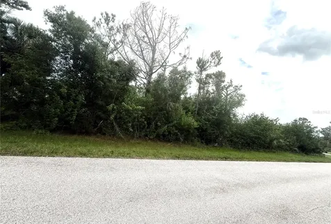 6165 & 6173 Blackberry Street Englewood FL 34224