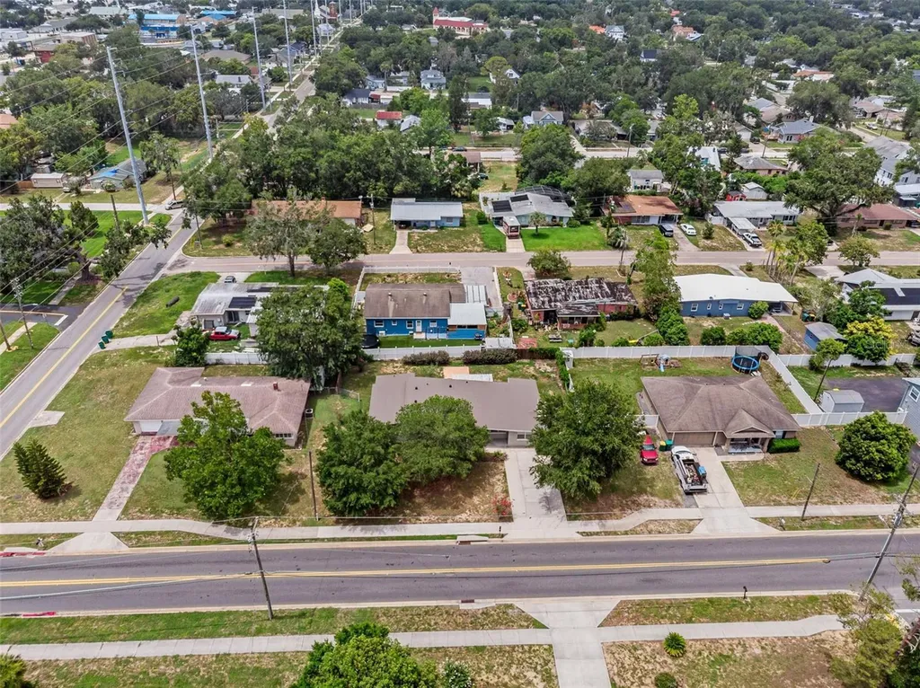 203 E Lakeview Avenue Eustis FL 32726
