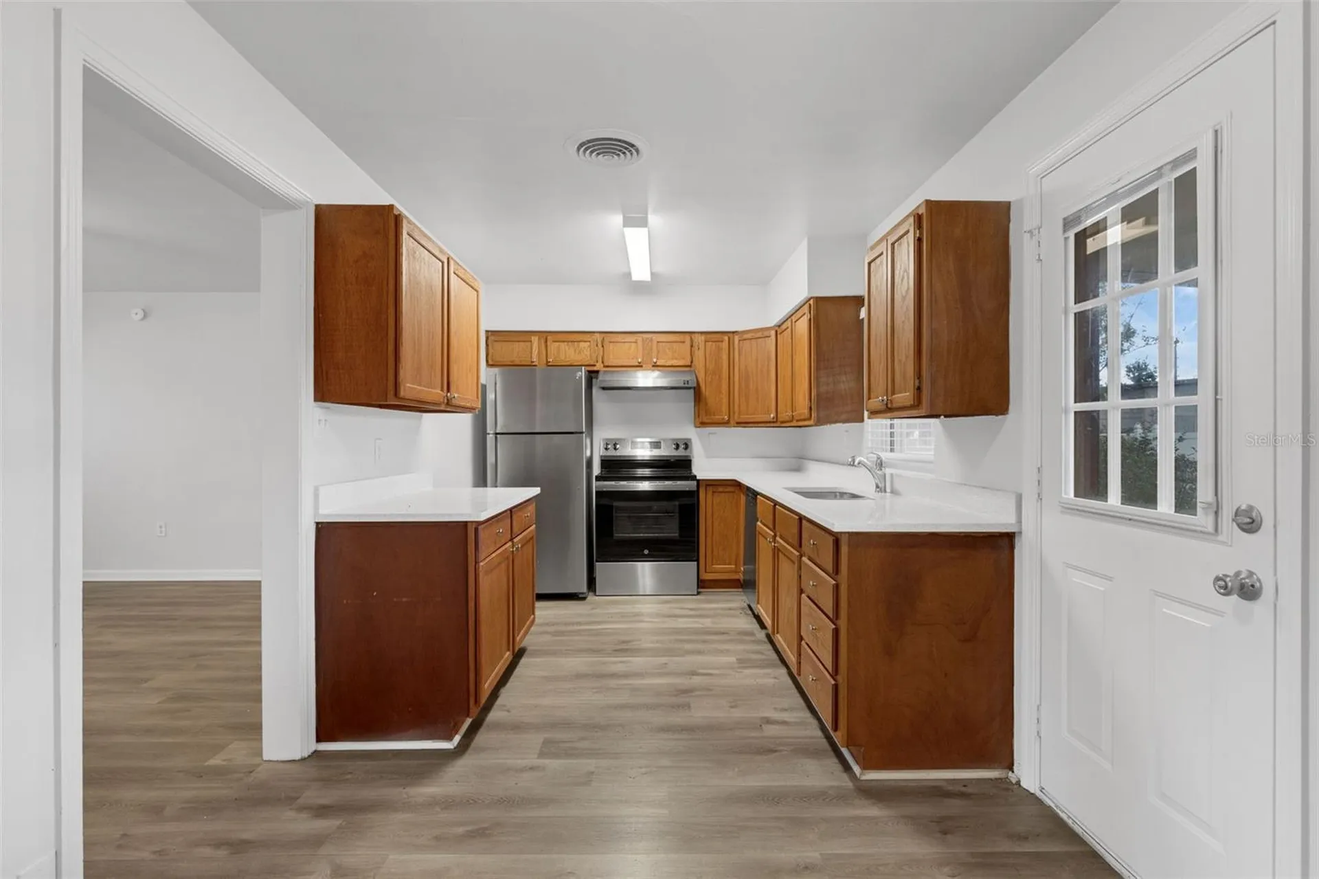 203 E Lakeview Avenue Eustis FL 32726