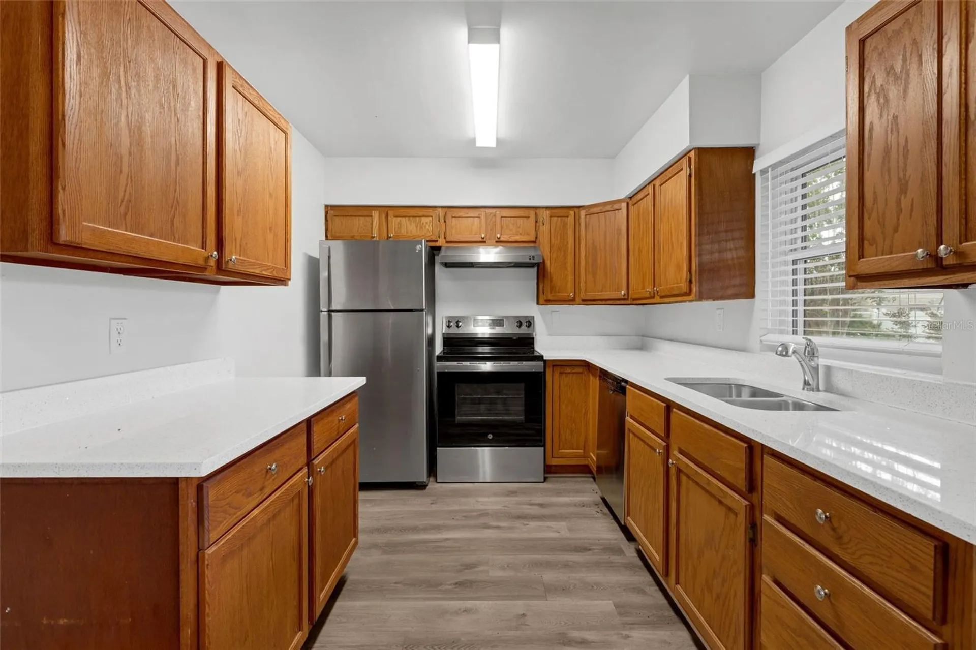 203 E Lakeview Avenue Eustis FL 32726