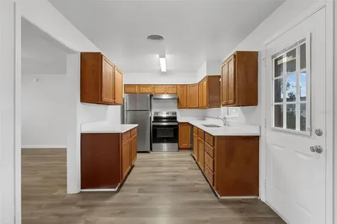 203 E Lakeview Avenue Eustis FL 32726