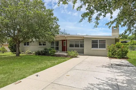 203 E Lakeview Avenue Eustis FL 32726