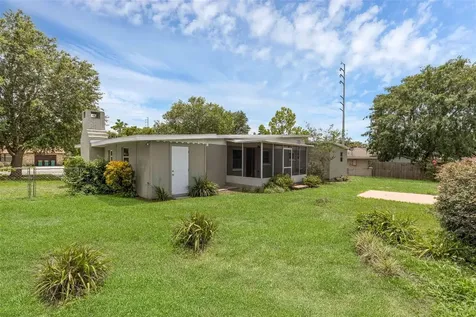 203 E Lakeview Avenue Eustis FL 32726