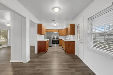 203 E Lakeview Avenue Eustis FL 32726