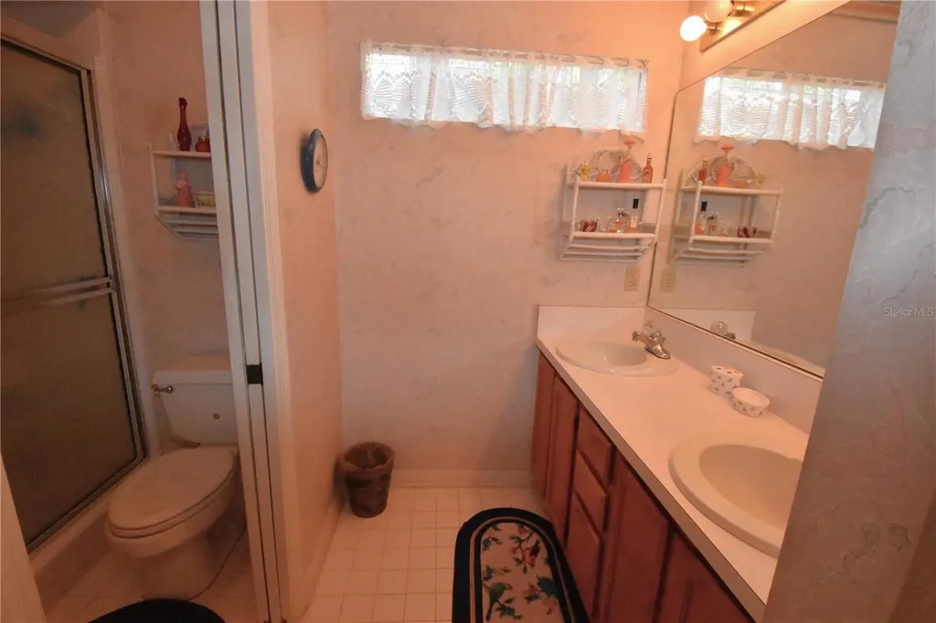 12314 NW 8th Place Newberry FL 32669