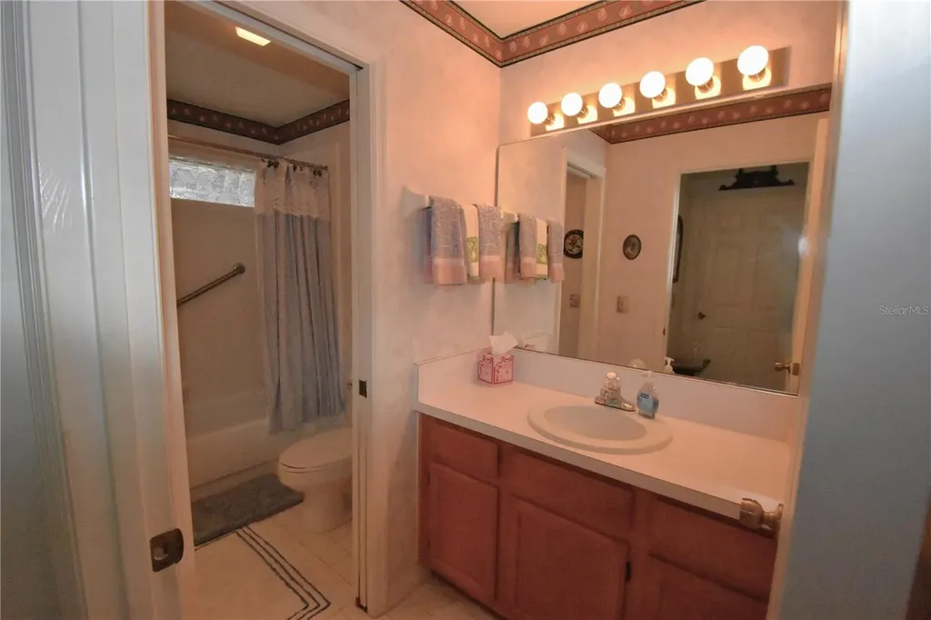 12314 NW 8th Place Newberry FL 32669