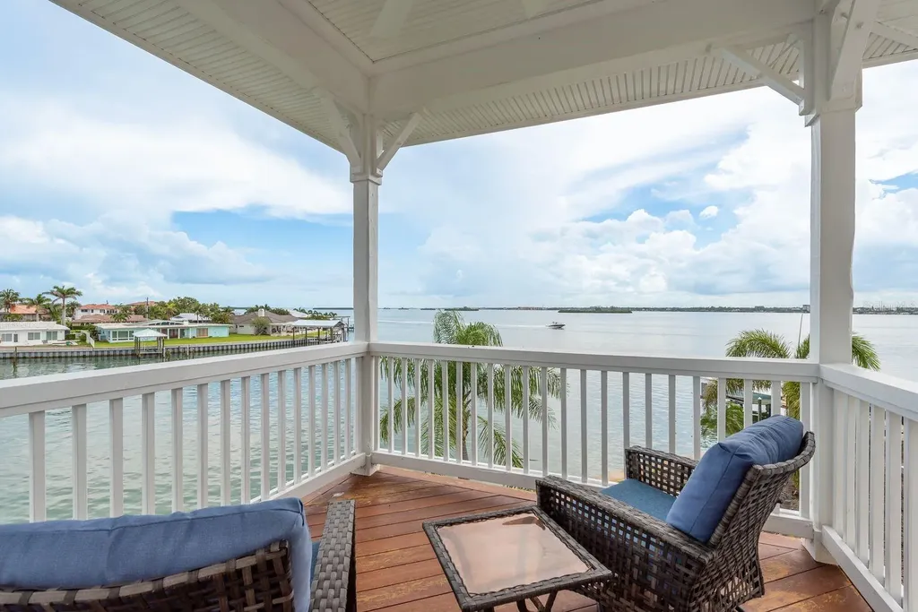 442 Midway Island Clearwater Beach FL 33767