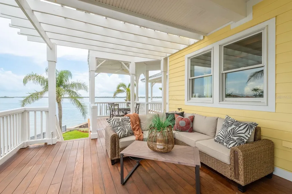 442 Midway Island Clearwater Beach FL 33767