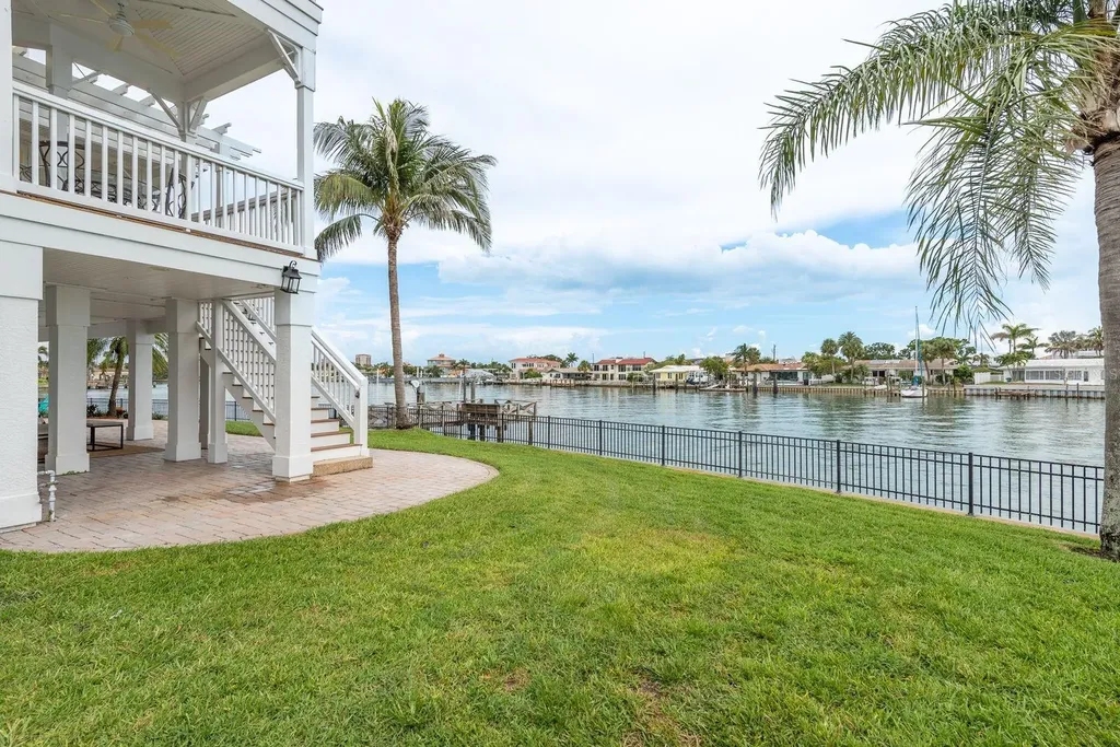 442 Midway Island Clearwater Beach FL 33767