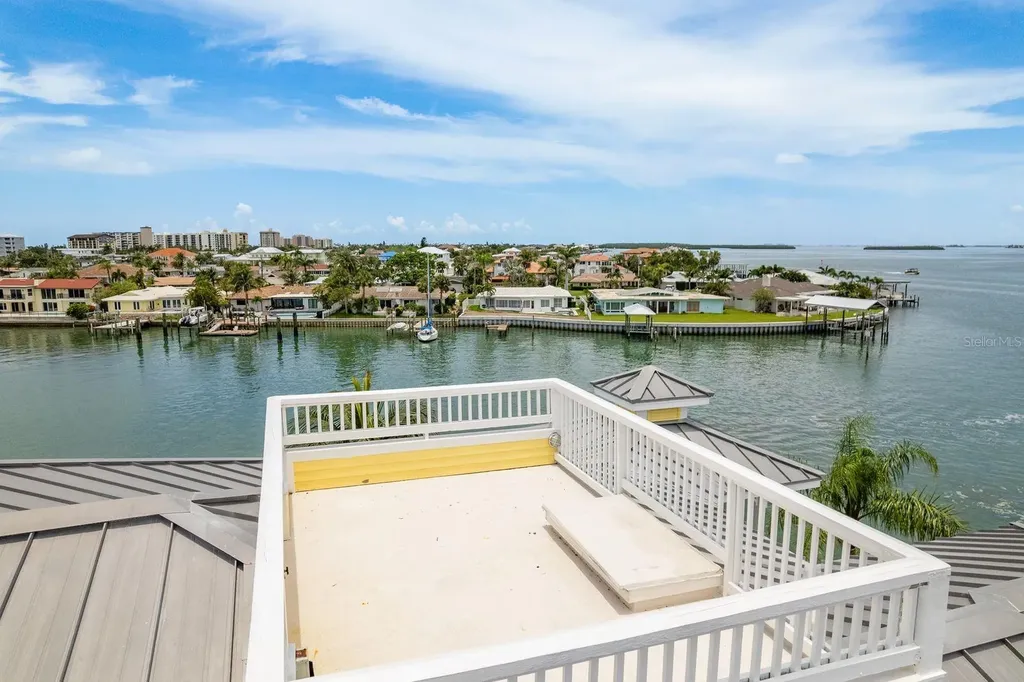 442 Midway Island Clearwater Beach FL 33767