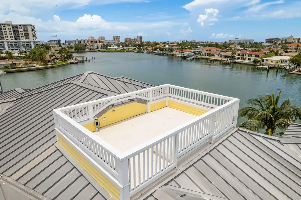 442 Midway Island Clearwater Beach FL 33767