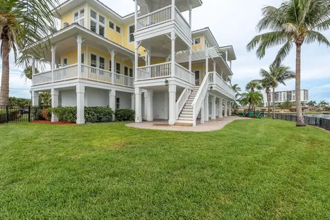 442 Midway Island Clearwater Beach FL 33767