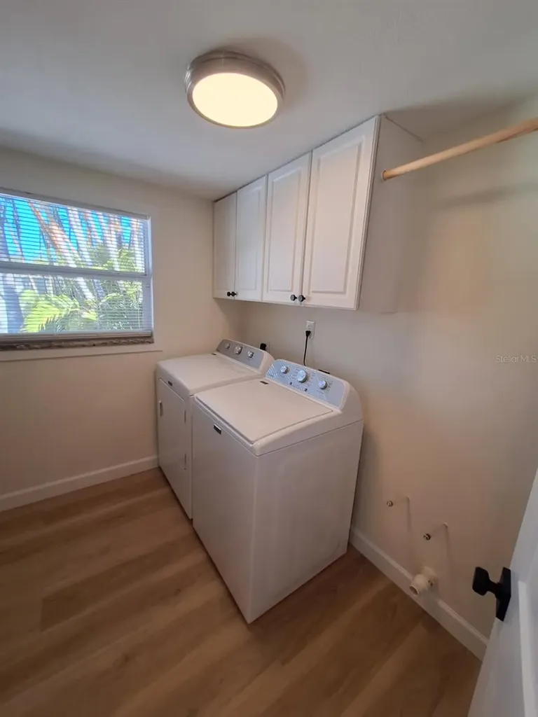 1203 Lyric Lane Sarasota FL 34242