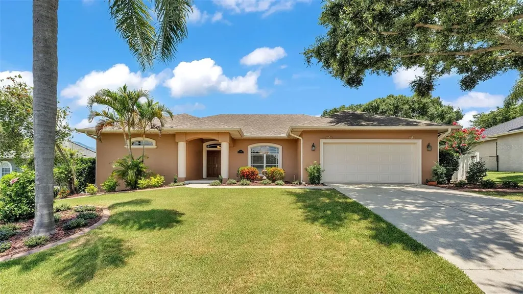 5548 Woodwind Hills Drive Lakeland FL 33812