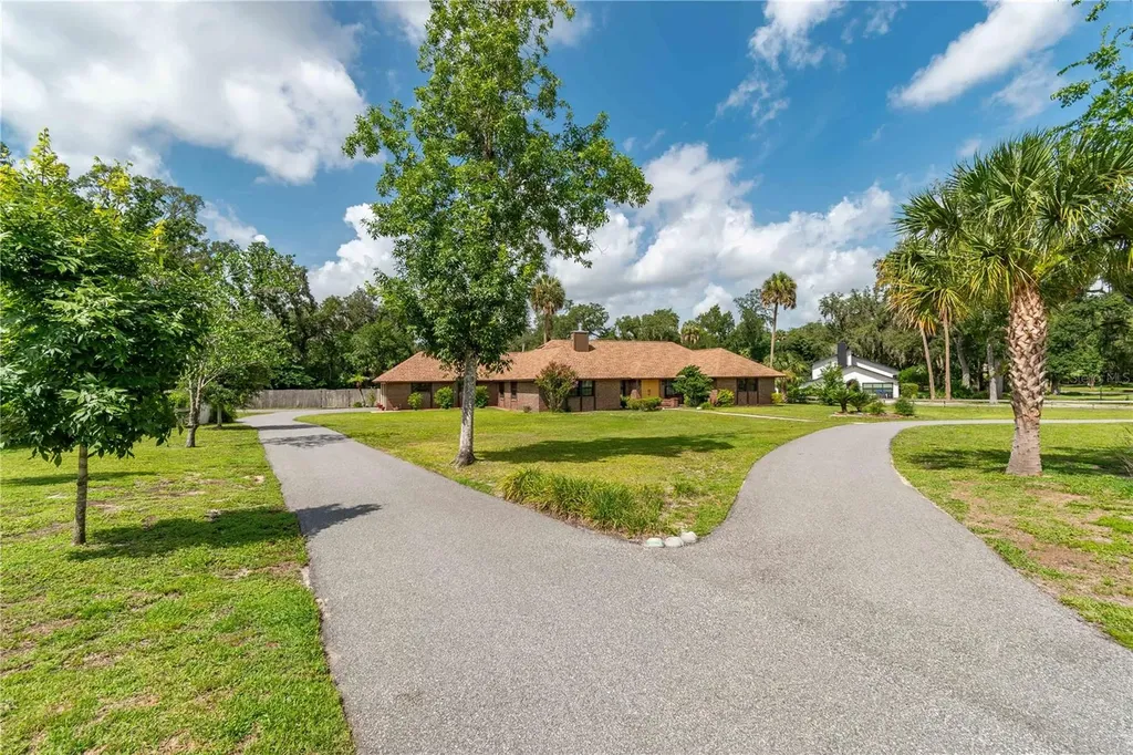 3555 SW 24th Avenue Road Ocala FL 34471