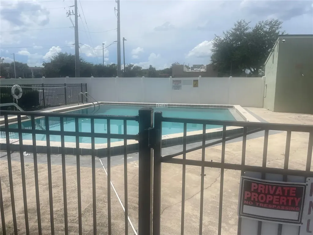 5861 La Costa Drive Orlando FL 32807