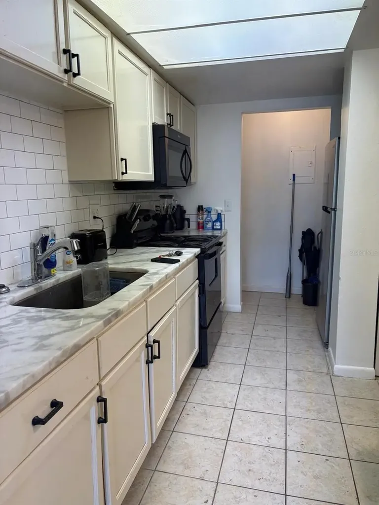 5861 La Costa Drive Orlando FL 32807