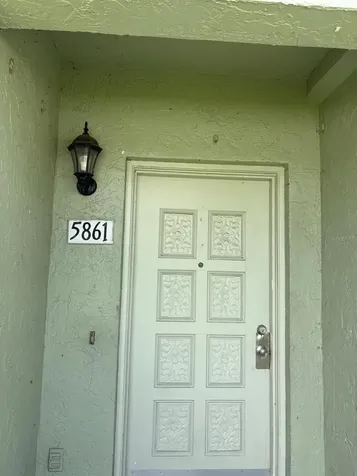 5861 La Costa Drive Orlando FL 32807