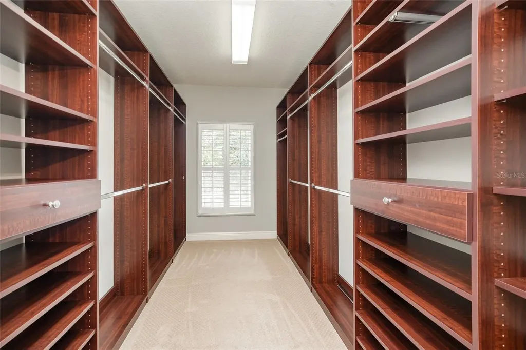 6207 Bleeker Street Riverview FL 33578