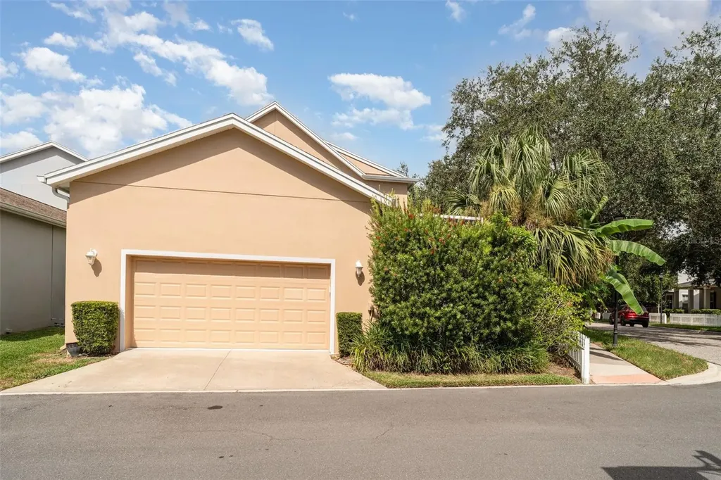 6207 Bleeker Street Riverview FL 33578